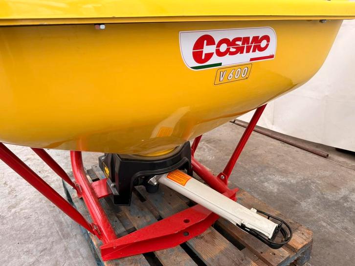 Épandeur de sel/engrais Vicon Cosmo V600 à l'état neuf, Articles professionnels, Agriculture | Outils, Enlèvement