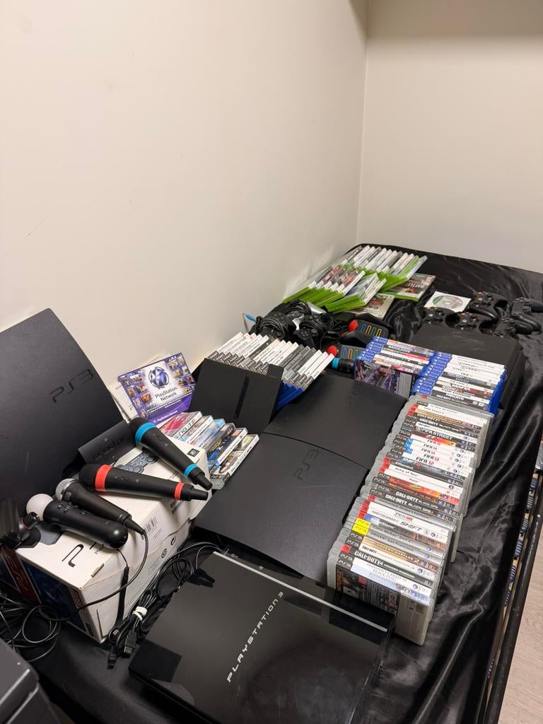 PS4 / 4x PS3 / PS2 / 100+ Games + Controllers + Accessoires, Ophalen, Zo goed als nieuw, Slim