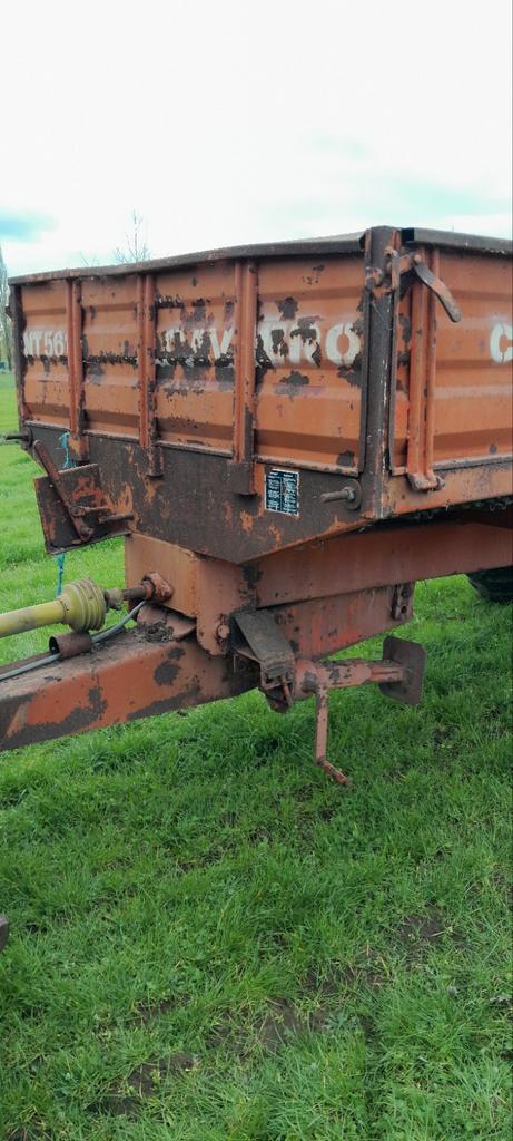 Mestkar Cavero NT 561, Zakelijke goederen, Landbouw | Werktuigen, Akkerbouw, Gewasbescherming en Bemesting, Ophalen