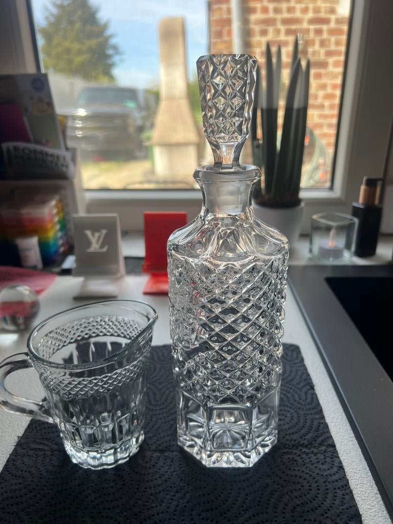 Belle carafe avec tasse, Enlèvement ou Envoi