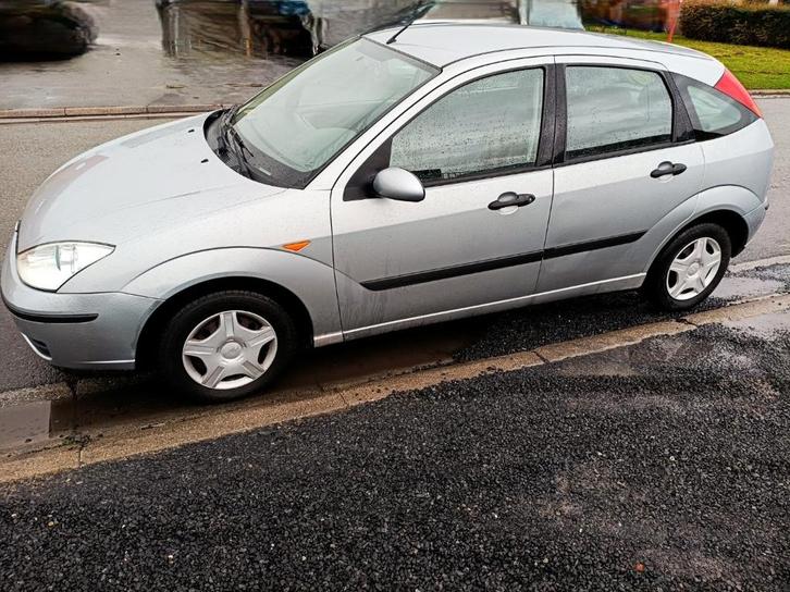 Ford Focus 2004, Autos, Ford, Entreprise, Achat, Focus, Essence, Euro 4, Hatchback, 5 portes, Boîte manuelle, Argent ou Gris, Gris