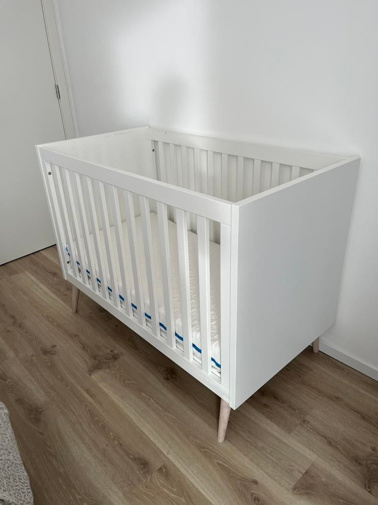 Babybedje in prima staat, Kinderen en Baby's, Kinderkamer | Complete kinderkamers, Ophalen, Gebruikt