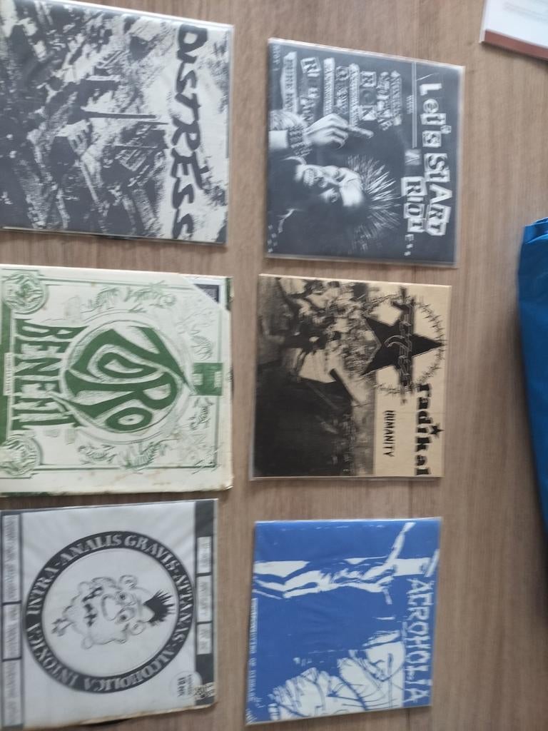 Lot hardcore punk, Ophalen