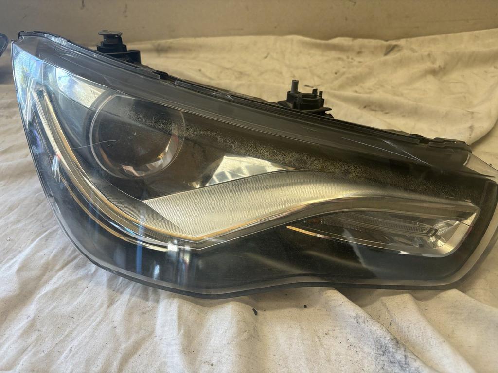 Audi A1 Rechts Koplamp Compleet 8X0941004, Gebruikt, -, -, -