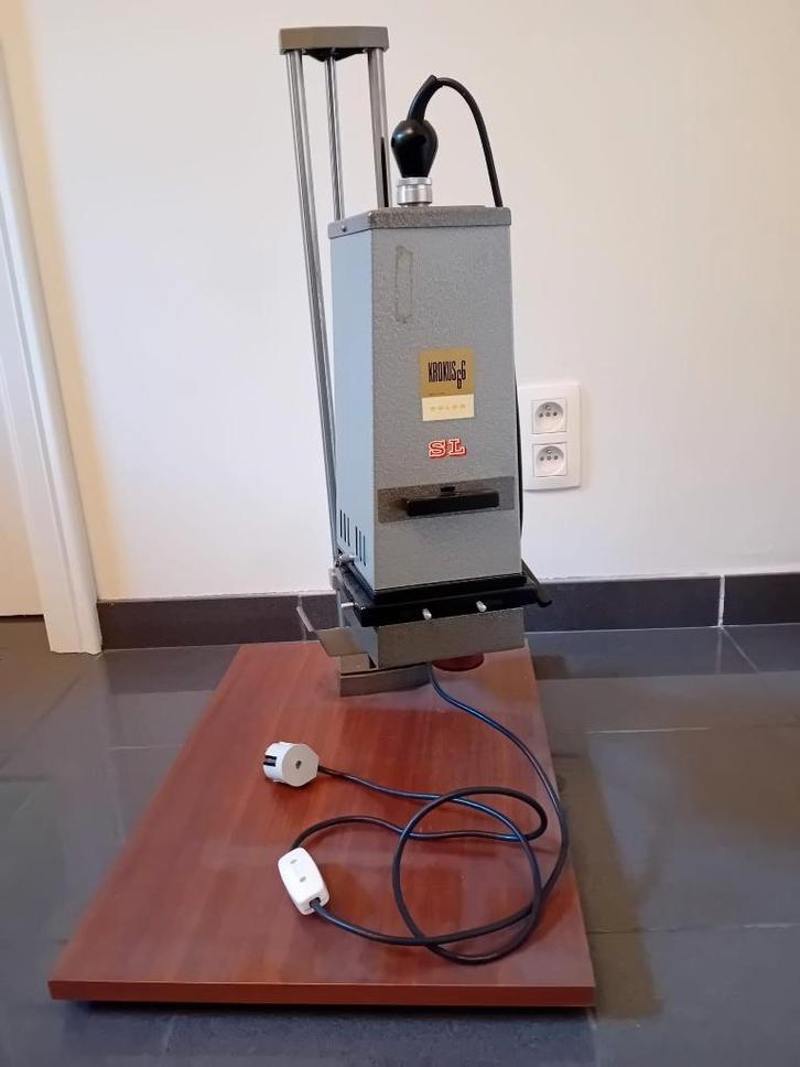 DOKA - vergroter & toebehoren, TV, Hi-fi & Vidéo, Photo | Matériel chambre noire, Utilisé, Ensemble complet pour chambre noire