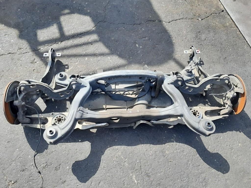 ESSIEU ARRIÈRE FWD ABS Mercedes-Benz A (W176), Autos : Pièces & Accessoires, Utilisé, Mercedes-Benz