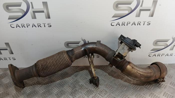 Tube échappement avant d'un Mercedes Vito, Autos : Pièces & Accessoires, Systèmes d'échappement, Mercedes-Benz, Utilisé, 3 mois de garantie