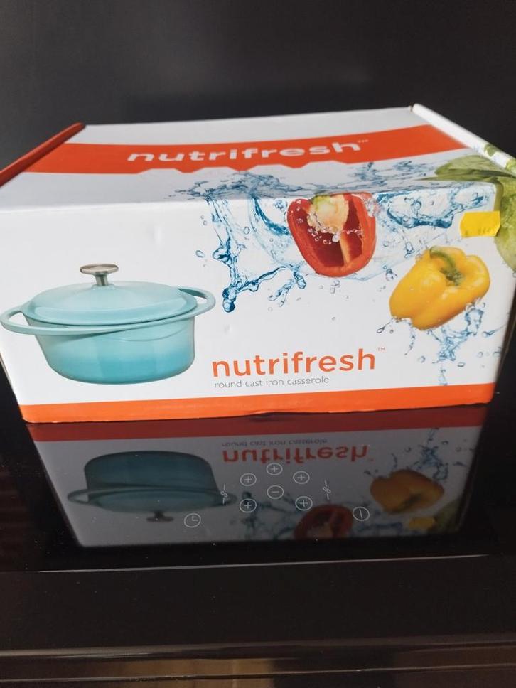 Cocotte fonte émaillée 4L NutrFresh NEUVE, Maison & Meubles, Cuisine | Casseroles & Poêles, Fonte, Enlèvement