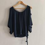 Donkerblauwe top, vloeiende details, sieraden, elegante, Kleding | Dames, Topjes, Maat 42/44 (L), Ophalen of Verzenden, Korte mouw