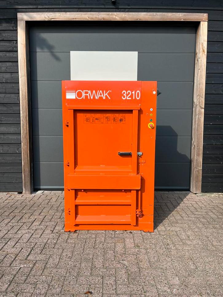 Orwak 3210 | 12 ton | Balenpers | Papierpers | Plasticpers, Zakelijke goederen, Kantoor en Winkelinrichting | Magazijn, Stelling en Opslag