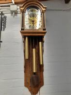 Tres ancienne horloge murale, Enlèvement