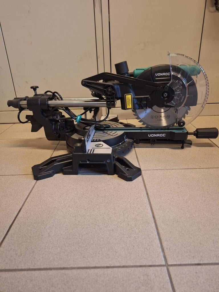 VONROC afkortzaag MS505AC – nooit gebruikt, Doe-het-zelf en Bouw, Gereedschap | Zaagmachines, Afkortzaag, Ophalen