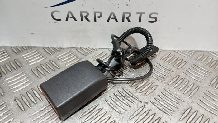 Insertion ceinture de sécurité avant droite d'un Mercedes, 3 mois de garantie, Utilisé, -, -
