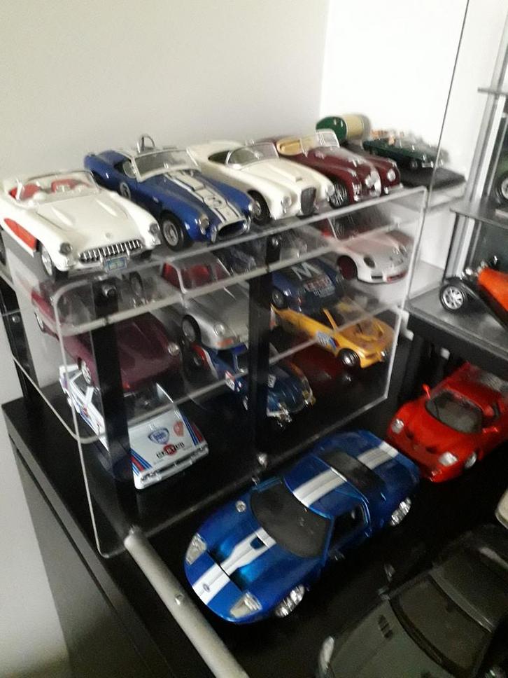 Miniatuur wagens, Hobby en Vrije tijd, Modelauto's | 1:5 tot 1:12, Zo goed als nieuw, Auto, Ophalen