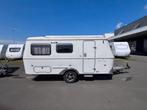 Eriba Touring 560 « aménagement familial pratique », Caravanes & Camping, Jusqu'à 4, Poêle, Entreprise, Lit dans la longueur