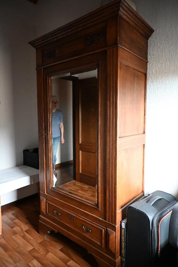 Antieken halkast of kleerkast, Antiek en Kunst, Antiek | Meubels | Kasten, Ophalen