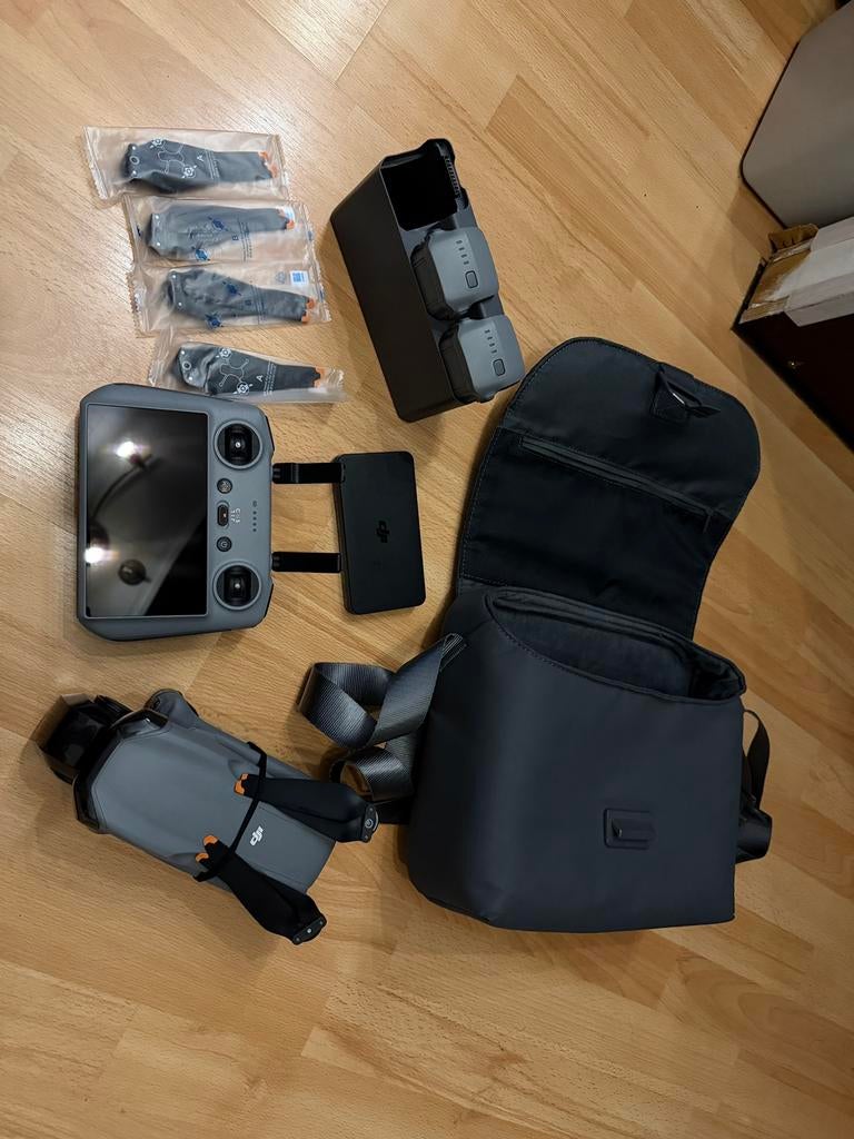 DJI Air3s Fly More Combo, DJI, Professionele drone, Meer dan 10 kilometer, Topkwaliteit