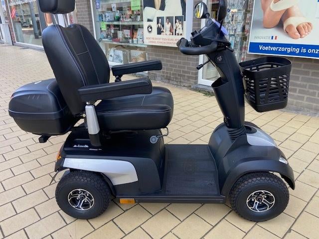 Scootmobiel, Se rend à domicile, Soins aux personnes âgées