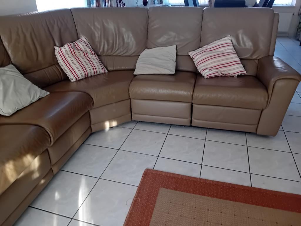 Te koop lederen hoeksalon, Ophalen