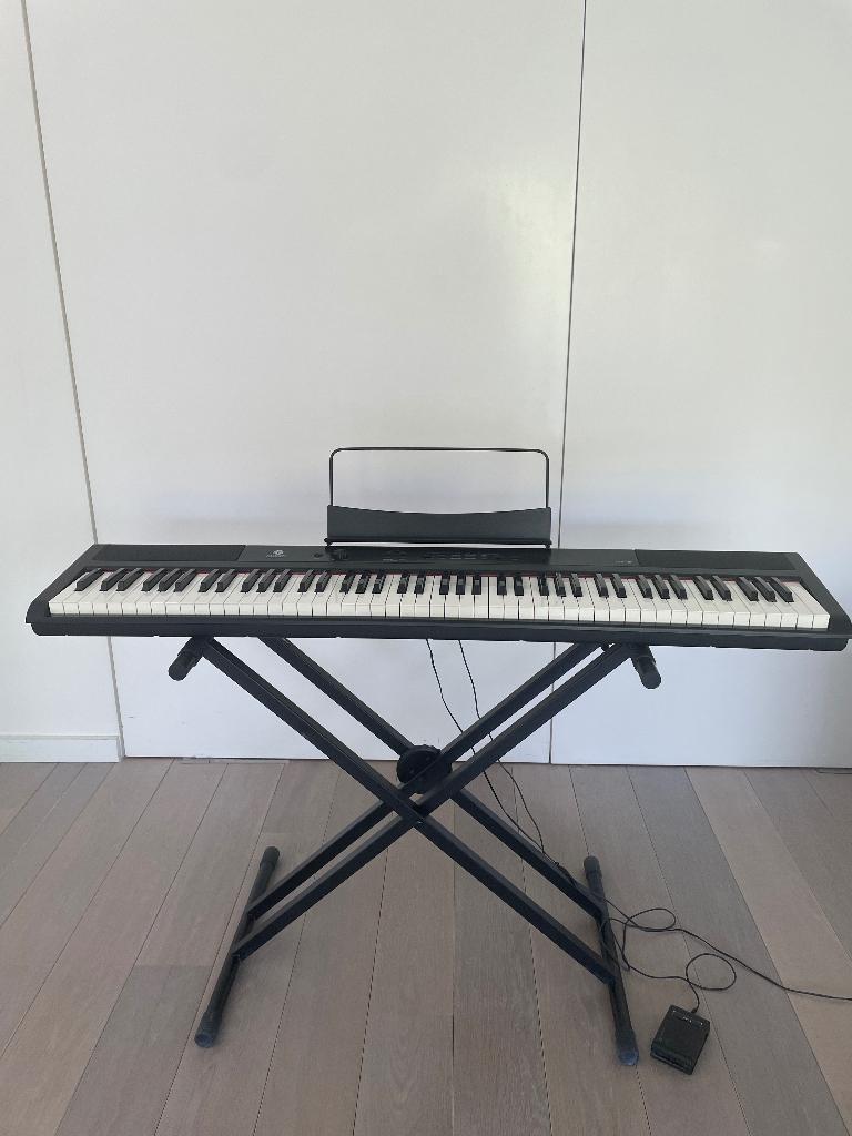 Digitale piano, Muziek en Instrumenten, Ophalen, Zo goed als nieuw, Zwart, Piano