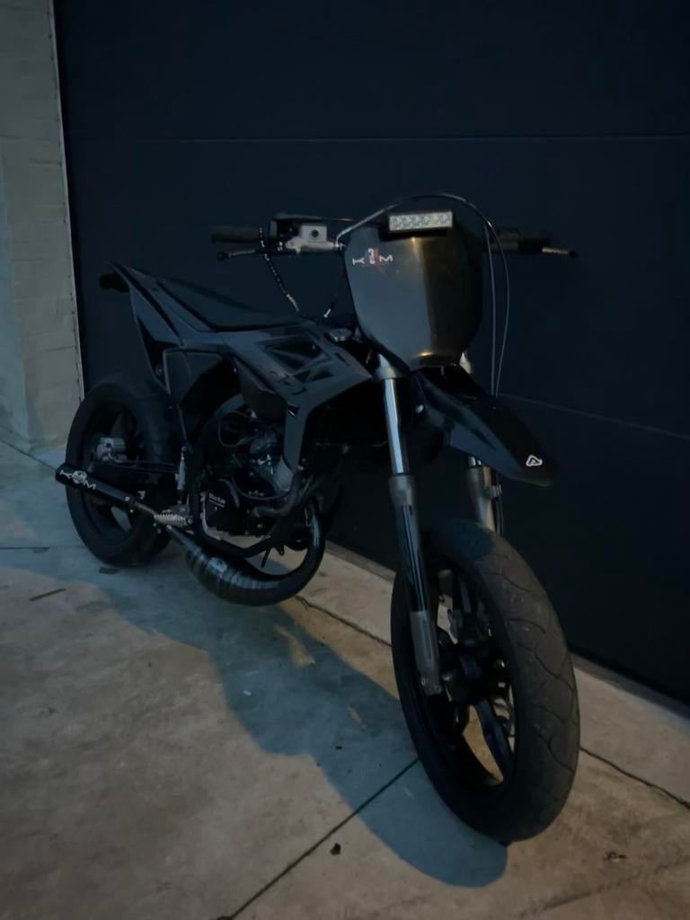 Beta rr 50 special edition 2025 (86tpr full build!!!), Fietsen en Brommers, Brommers | Derbi, Ophalen, 6 versnellingen, 86 cc