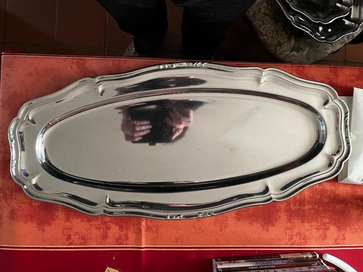 3 plats de service en acier inoxydable de différentes taille, Maison & Meubles, Cuisine | Ustensiles de cuisine, Utilisé, Planche à découper/service