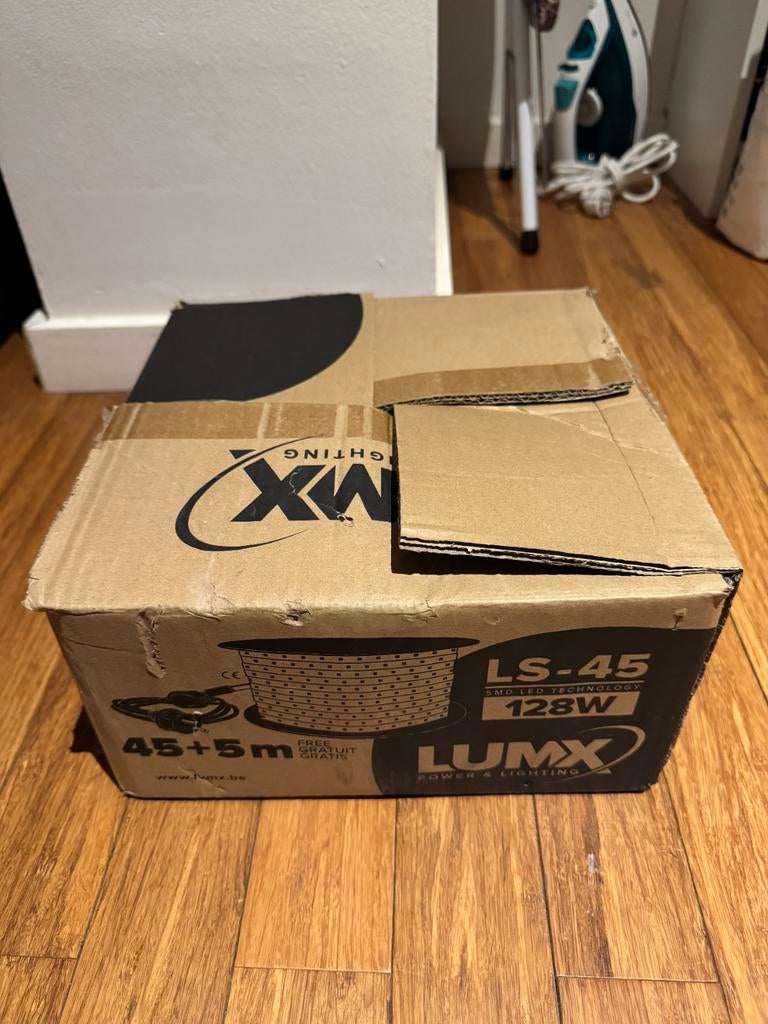 LUMX  50MTS LED, Maison & Meubles, Accessoires pour la Maison | Coffres, Enlèvement