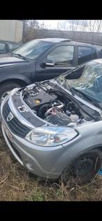 Dacia sandero 1.5dci et golf 2 1.8cc automatique pour pieces, Enlèvement, Dacia