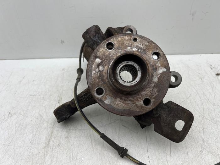 Joint avant droit d'un Peugeot 107, Autos : Pièces & Accessoires, Suspension & Châssis, -, 3 mois de garantie, Utilisé, -