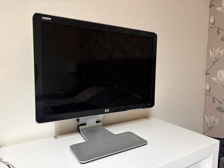 Ecran HP W2207h 22´´, Informatique & Logiciels, Moniteurs, Comme neuf, DVI, HDMI, VGA, Réglable en hauteur, Inclinable, Enlèvement