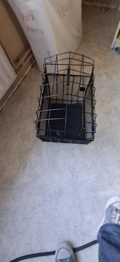 Mandje  voor op de fiets ., Dieren en Toebehoren, Hondenhokken, Ophalen