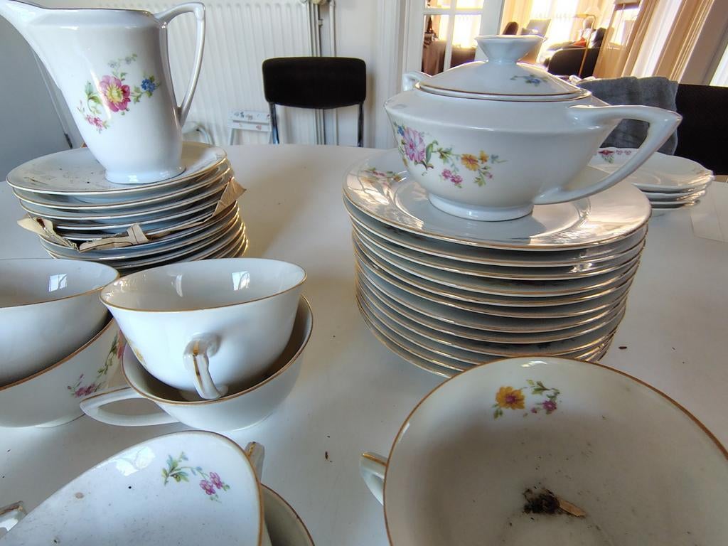 Koffieservies, Ophalen