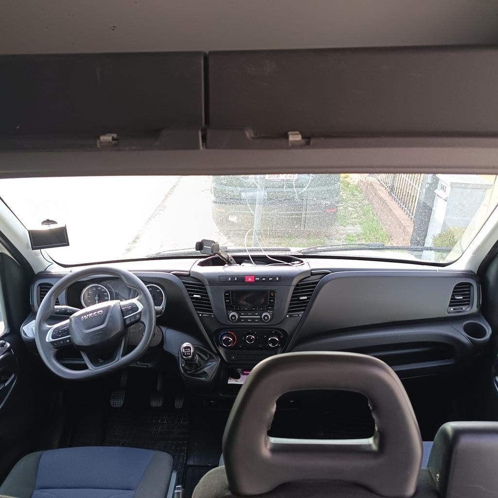 Ingerichte bestelwagen 3.5 ton trekvermogen, Particulier, Te koop, Iveco