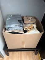 Gros carton à vendre, Enlèvement, Comme neuf