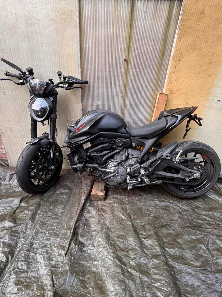 accident endommagées au moteur de la Ducati Monster 937, Motos, Pièces | Ducati, Utilisé, Enlèvement