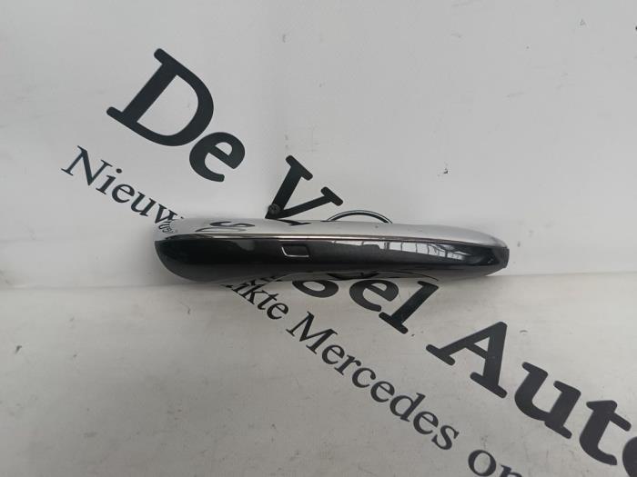 Portiergreep 4Deurs rechts-voor van een Mercedes GLC-Klasse, Gebruikt, -, Ophalen of Verzenden, -