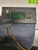 Horloge de voiture vintage micronta 63-832a