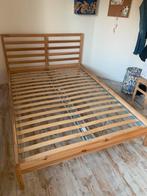 Lit double bois Ikea, Huis en Inrichting, Slaapkamer | Bedden, Ophalen, Tweepersoons, 140 cm, Zo goed als nieuw