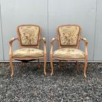 2 Antieke stoeltjes, Enlèvement