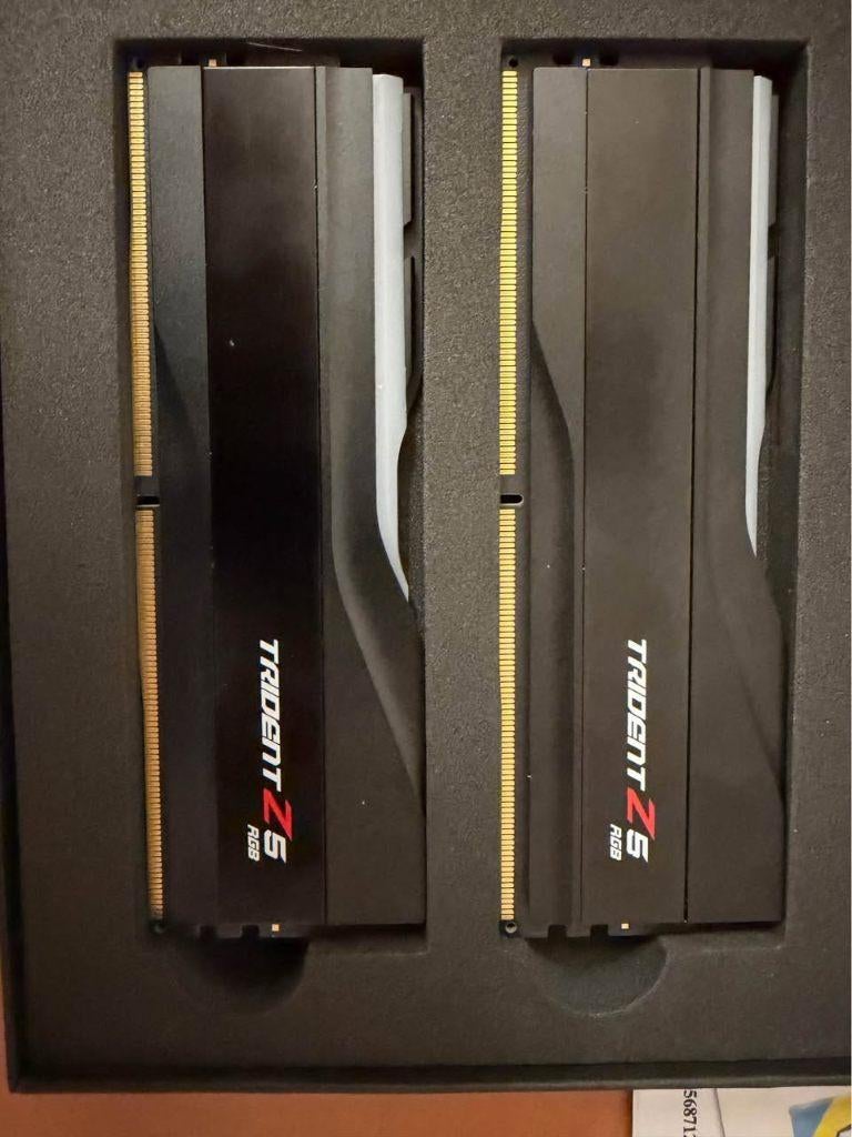 DDR5 Gskill RGB 32 Gb 6400 MHz Cl32, Computers en Software, RAM geheugen, Zo goed als nieuw, Desktop, 32 GB, DDR5, Ophalen