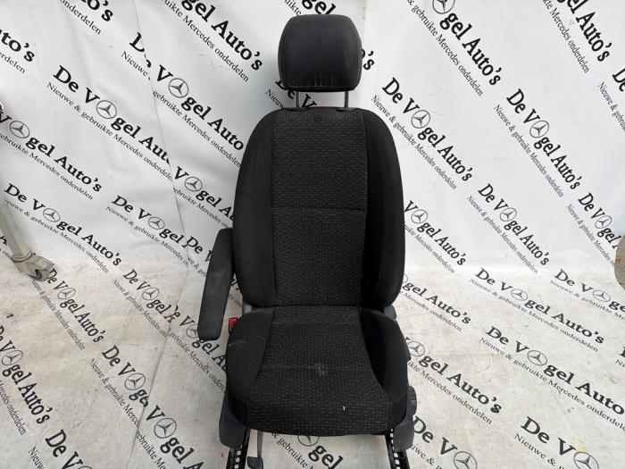 Stoel links van een Mercedes Vito, Auto-onderdelen, Interieur en Bekleding, Mercedes-Benz, Gebruikt, 3 maanden garantie, Ophalen of Verzenden