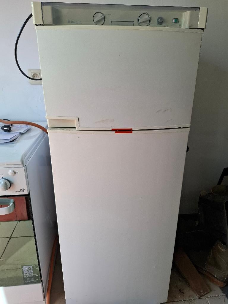 camping frigo, Ophalen, Zo goed als nieuw, Met vriesvak, 120 tot 140 cm