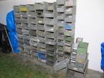 Oude industriële metalen bakken en stapelbakken, Ophalen, Gebruikt