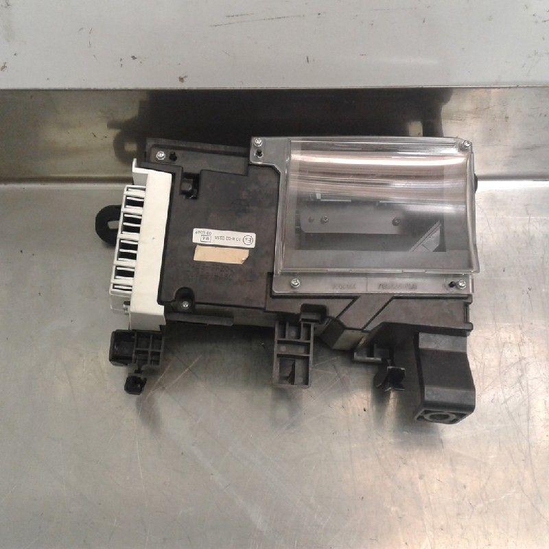 KM TELLER Toyota Prius Plus (ZVW4) (|766491470|766491460|), Gebruikt, Toyota