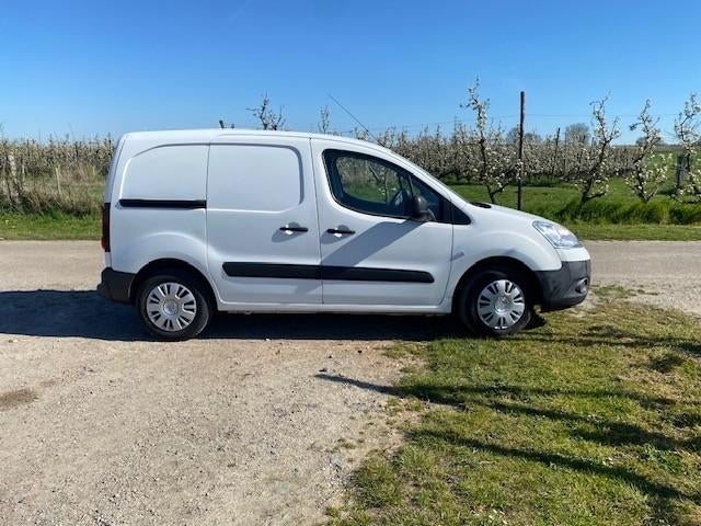 Climatiseur CITROEN BERLINGO 1.6HDI + 3 places, Autos, Camionnettes & Utilitaires, Euro 5, Entreprise, 5 portes, Diesel