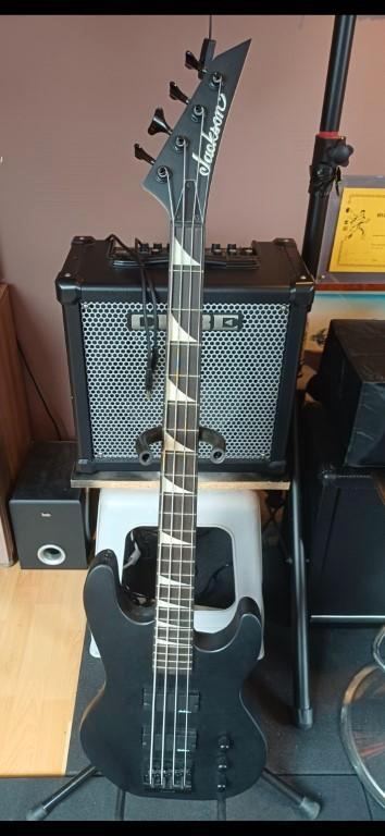 Jackson JS Series Concert Bass JS2, Amaranth Fingerboard ., Musique & Instruments, Instruments à corde | Guitares | Basses, Neuf