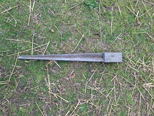 Paalpunt, Doe-het-zelf en Bouw, IJzerwaren en Bevestigingsmiddelen, Gebruikt, Overige typen, 250 mm of meer, Ophalen