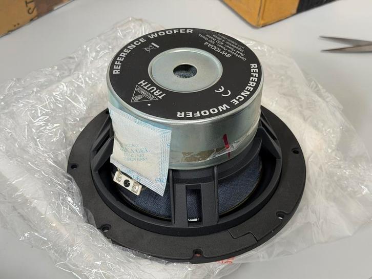 9” 23 cm Sub-Woofer Behringer Truth 8W100A4 100W RMS 400W, Audio, Tv en Foto, Luidsprekerboxen, Nieuw, Subwoofer, 120 watt of meer