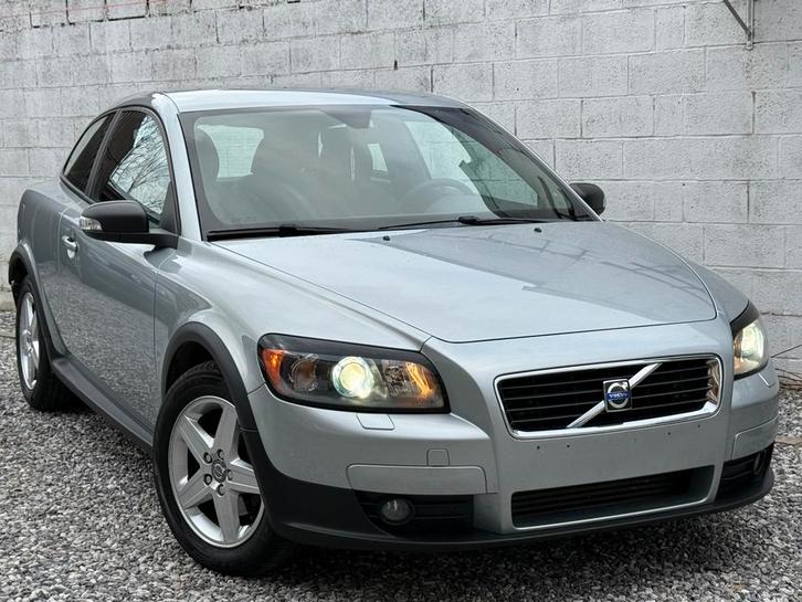 Volvo C30 2.0d AUTOMATIQUE / Xénon / Clim / CT OK, Autos, Volvo, Particulier, C30, Diesel, Euro 4, 3 portes, Automatique, Argent ou Gris