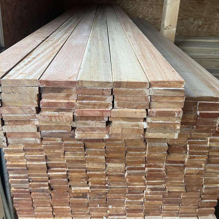 Bangkirai hardhouten Geschaafde/Gladde planken 18x90mm 3,6M1, Doe-het-zelf en Bouw, Hout en Planken, Nieuw, Plank, Steigerhout